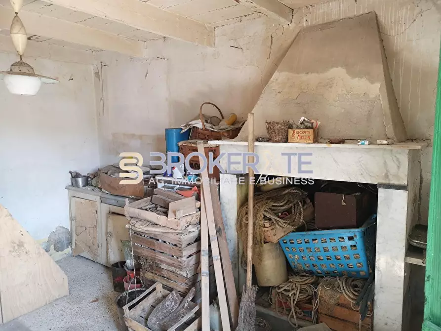 Immagine 5 di Terratetto in vendita  a Ameglia