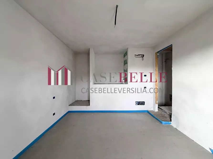 Immagine 15 di Casa quadrifamiliare in vendita  a Camaiore