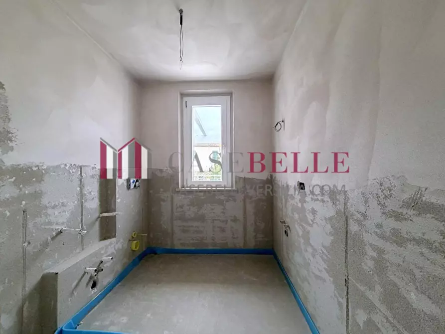 Immagine 25 di Casa quadrifamiliare in vendita  a Camaiore