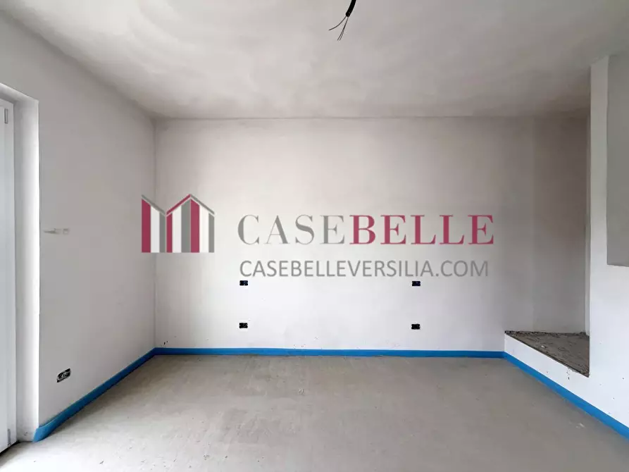 Immagine 14 di Casa quadrifamiliare in vendita  a Camaiore