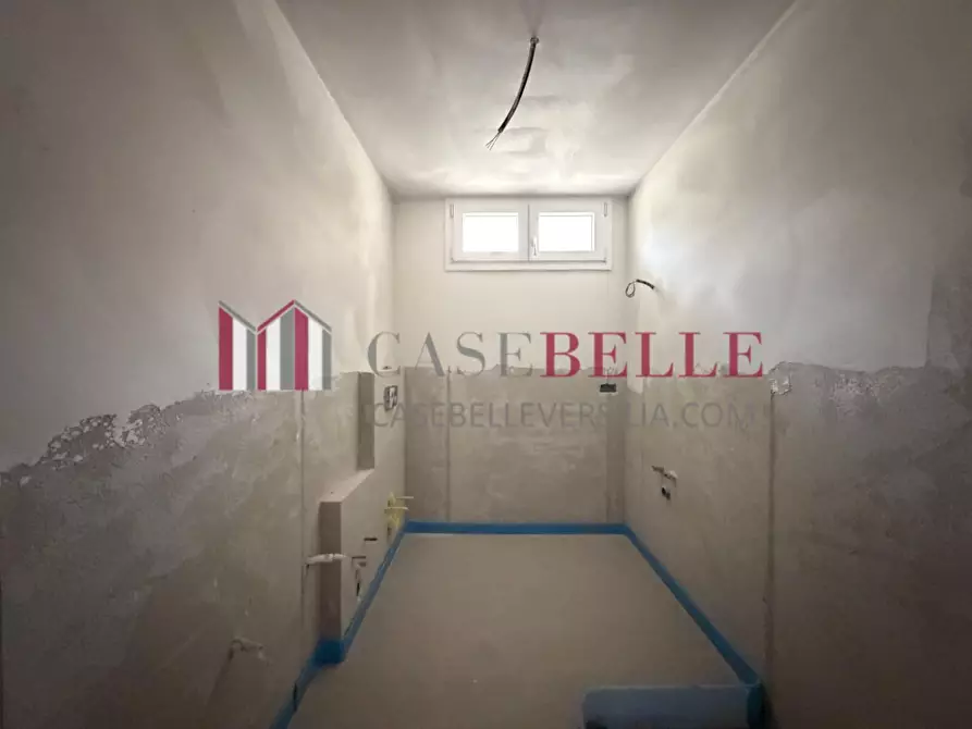 Immagine 34 di Casa quadrifamiliare in vendita  a Camaiore