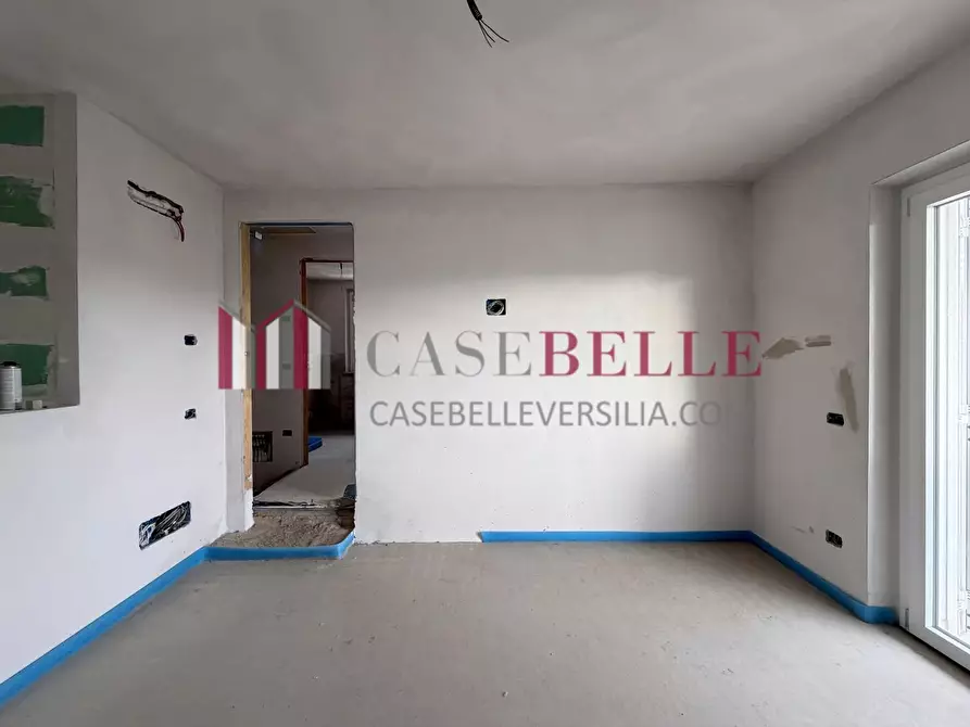 Immagine 16 di Casa quadrifamiliare in vendita  a Camaiore