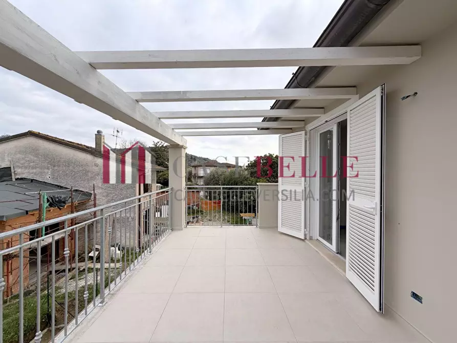 Immagine 23 di Casa quadrifamiliare in vendita  a Camaiore