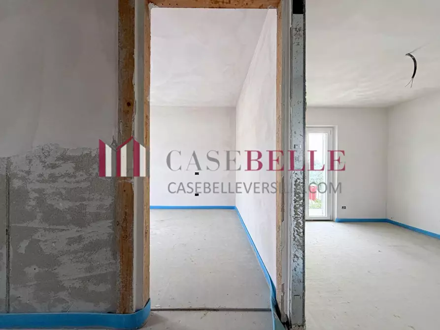 Immagine 10 di Casa quadrifamiliare in vendita  a Camaiore