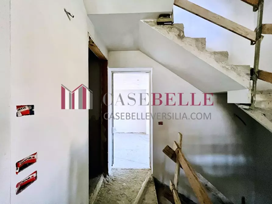 Immagine 5 di Casa quadrifamiliare in vendita  a Camaiore
