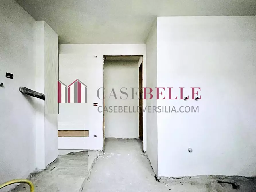 Immagine 19 di Casa quadrifamiliare in vendita  a Camaiore