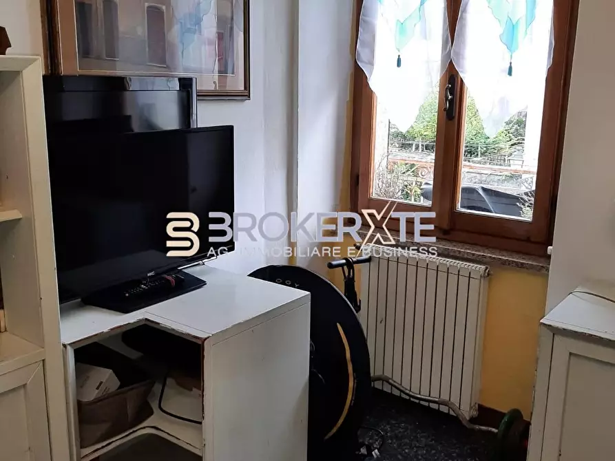 Immagine 11 di Appartamento in vendita  a Massa