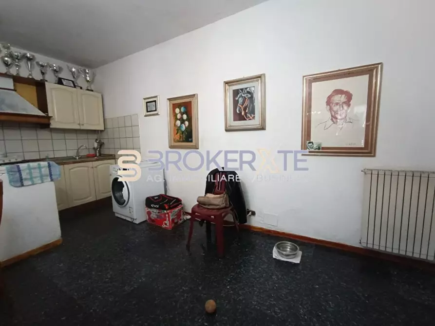 Immagine 5 di Appartamento in vendita  a Massa