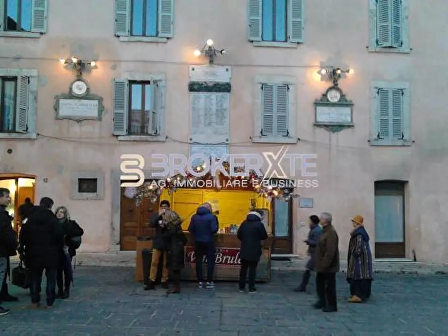 Immagine 31 di Appartamento in vendita  a Massa