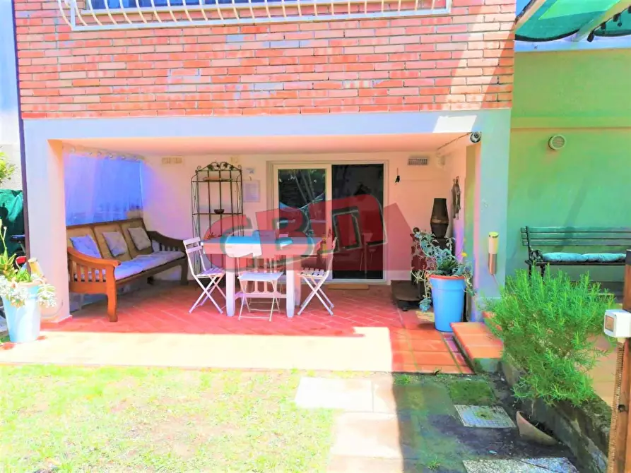 Immagine 36 di Casa bifamiliare in vendita  a Pisa