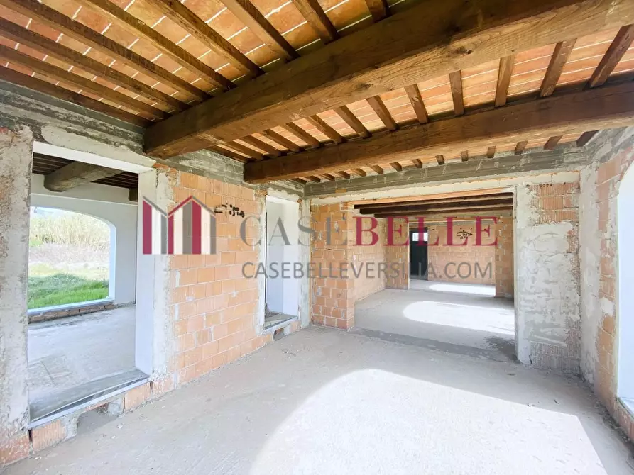 Immagine 6 di Rustico / casale in vendita  a Camaiore