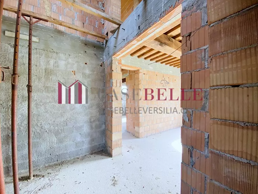 Immagine 10 di Rustico / casale in vendita  a Camaiore