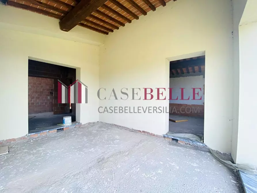 Immagine 13 di Rustico / casale in vendita  a Camaiore