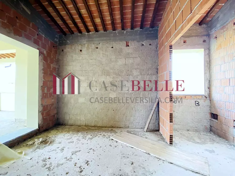 Immagine 27 di Rustico / casale in vendita  a Camaiore