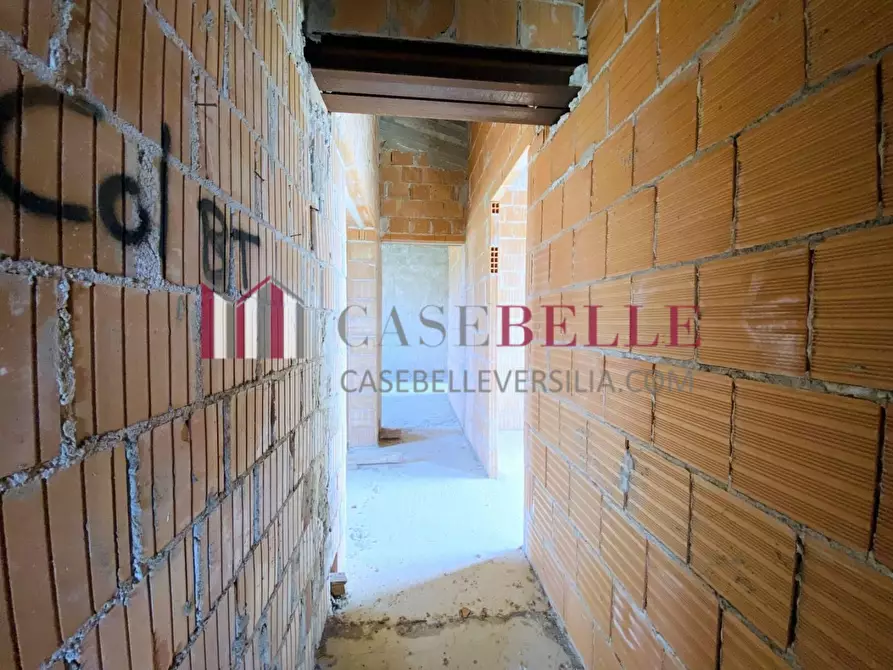 Immagine 17 di Rustico / casale in vendita  a Camaiore