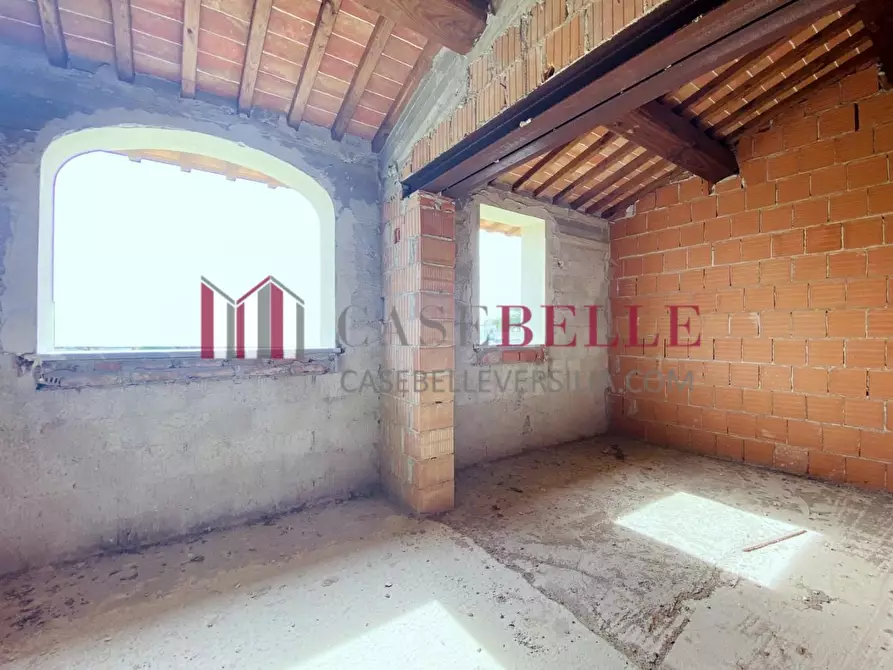 Immagine 19 di Rustico / casale in vendita  a Camaiore