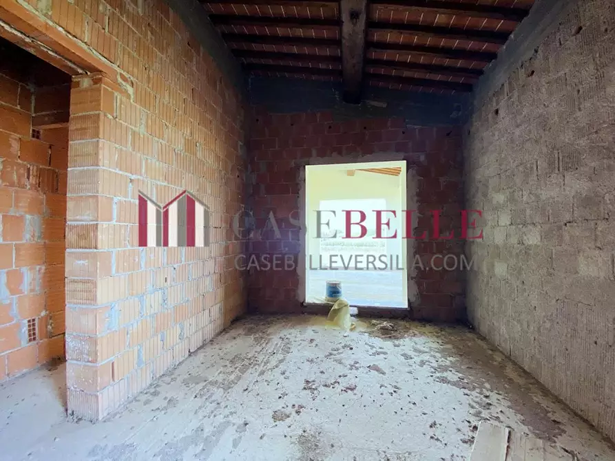 Immagine 28 di Rustico / casale in vendita  a Camaiore