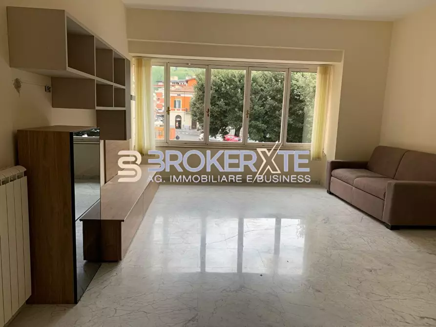 Immagine 4 di Appartamento in vendita  a Carrara