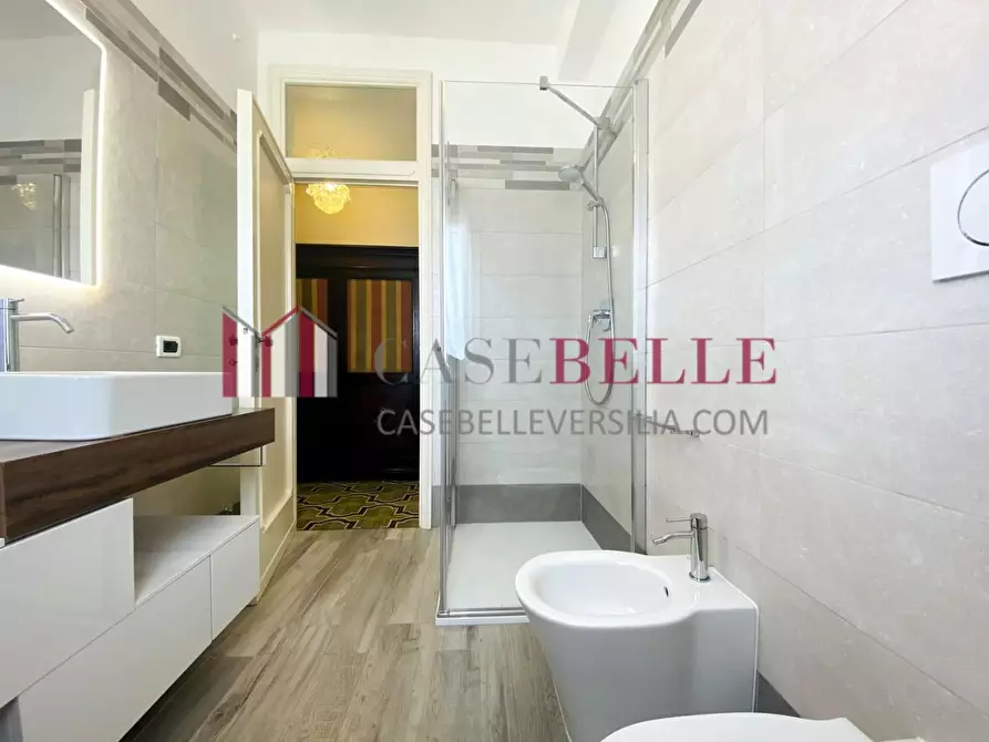 Immagine 34 di Appartamento in affitto  a Forte Dei Marmi