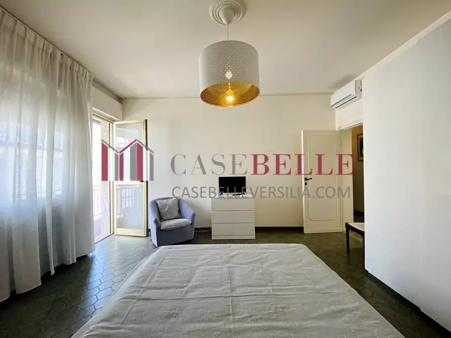 Immagine 49 di Appartamento in affitto  a Forte Dei Marmi