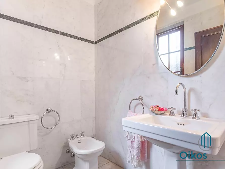 Immagine 12 di Villa in affitto  a Forte Dei Marmi