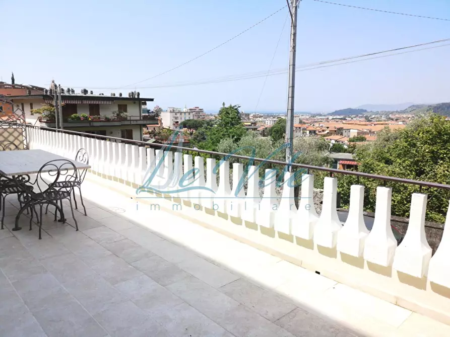 Immagine 16 di Appartamento in vendita  a Massa