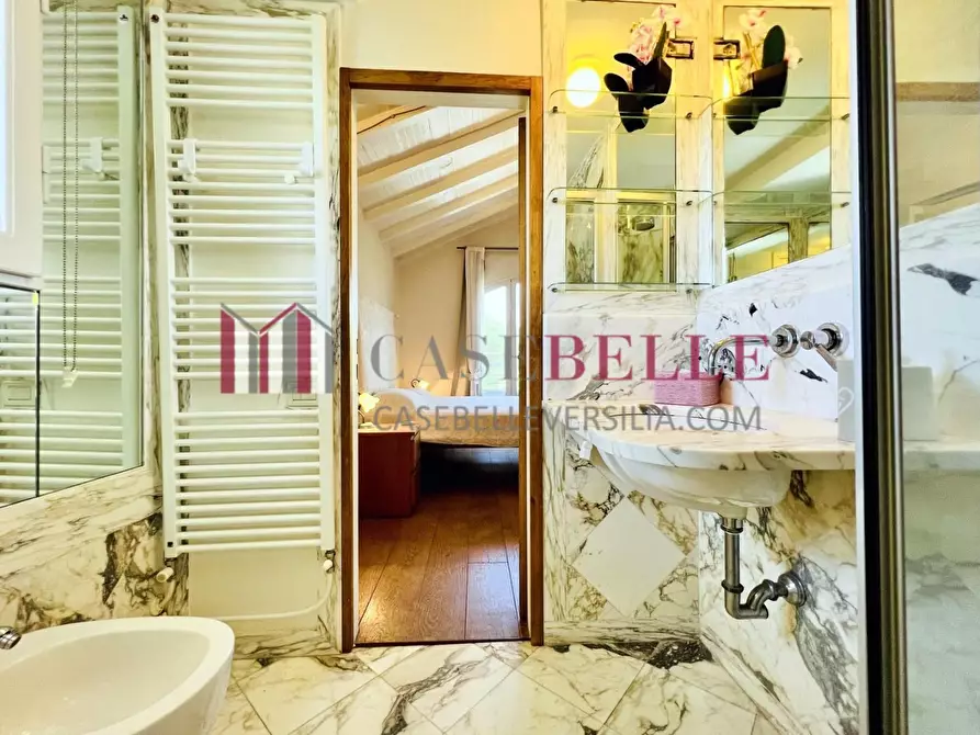 Immagine 21 di Casa indipendente in affitto  a Forte Dei Marmi