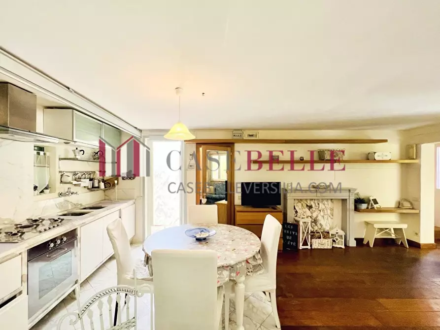 Immagine 9 di Casa indipendente in affitto  a Forte Dei Marmi