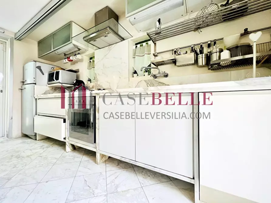 Immagine 6 di Casa indipendente in affitto  a Forte Dei Marmi