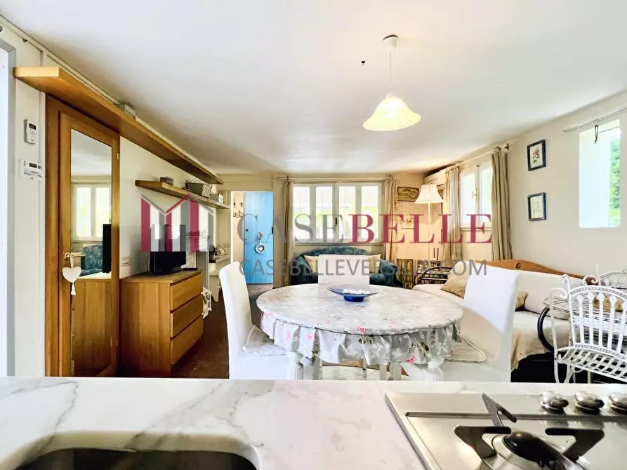 Immagine 8 di Casa indipendente in affitto  a Forte Dei Marmi