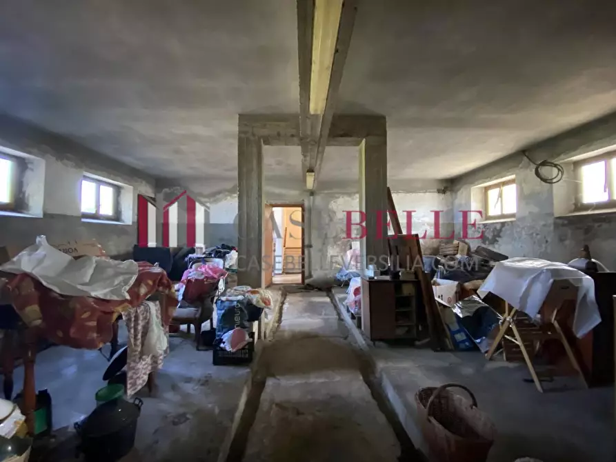 Immagine 44 di Rustico / casale in vendita  a Massarosa