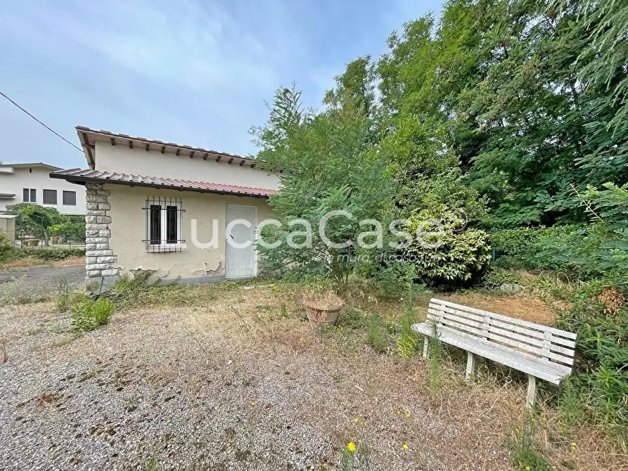 Immagine 31 di Villa in vendita  a Lucca