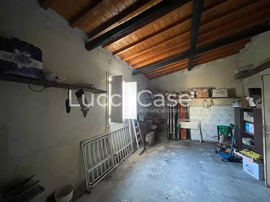 Immagine 34 di Villa in vendita  a Lucca