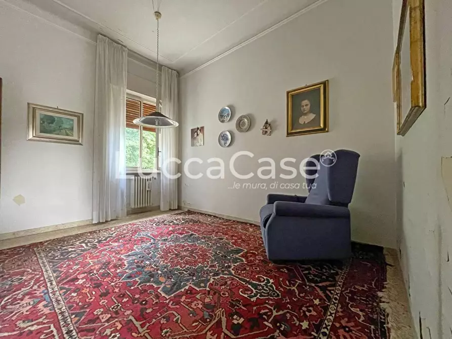 Immagine 16 di Villa in vendita  a Lucca