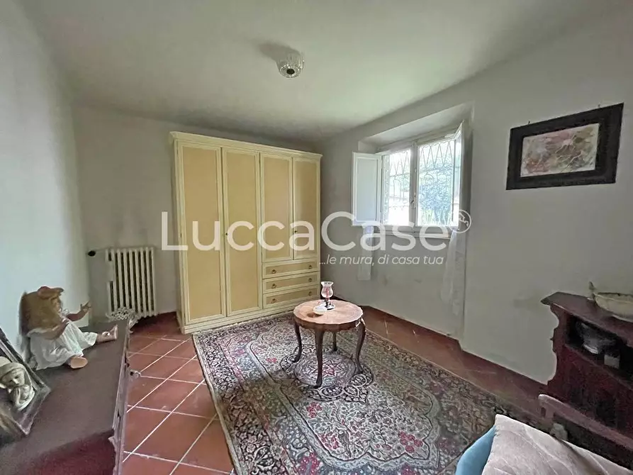 Immagine 23 di Villa in vendita  a Lucca