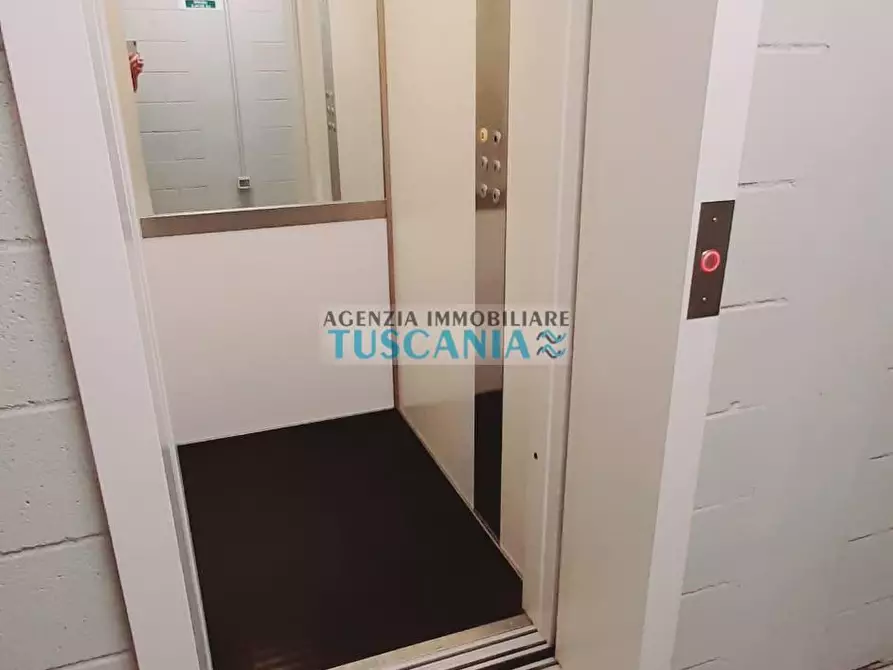 Immagine 18 di Appartamento in vendita  a Rosignano Marittimo