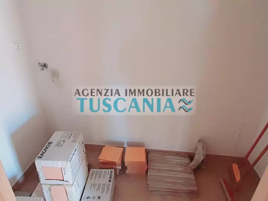 Immagine 15 di Appartamento in vendita  a Rosignano Marittimo