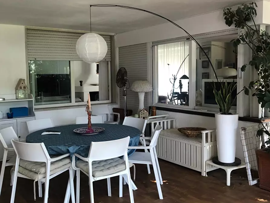 Immagine 5 di Villa in vendita  a Pietrasanta