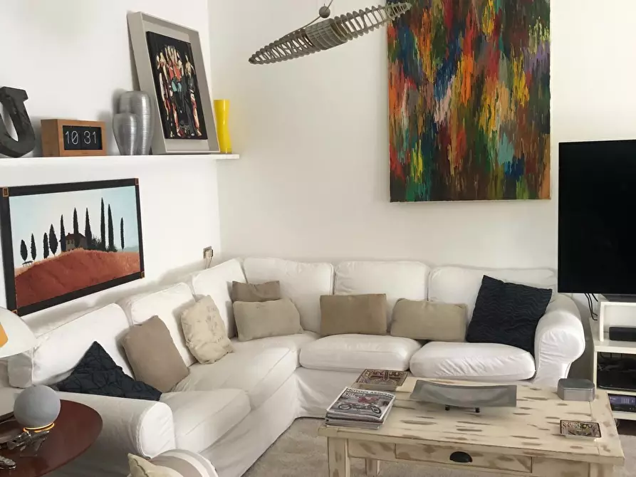 Immagine 8 di Villa in vendita  a Pietrasanta