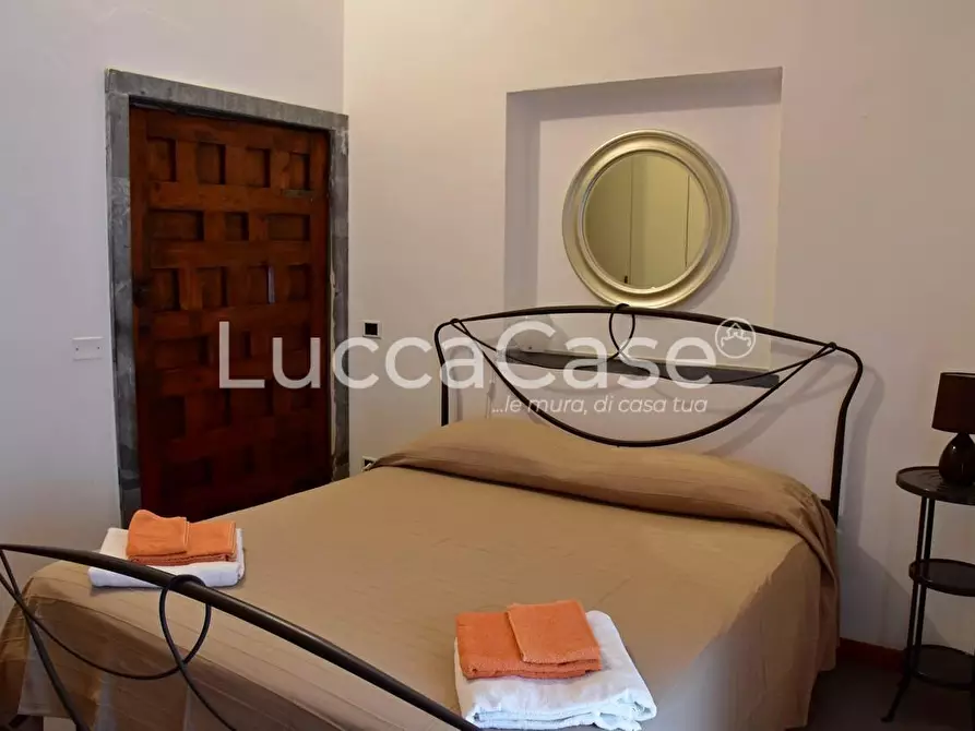 Immagine 11 di Villa in vendita  a Camaiore