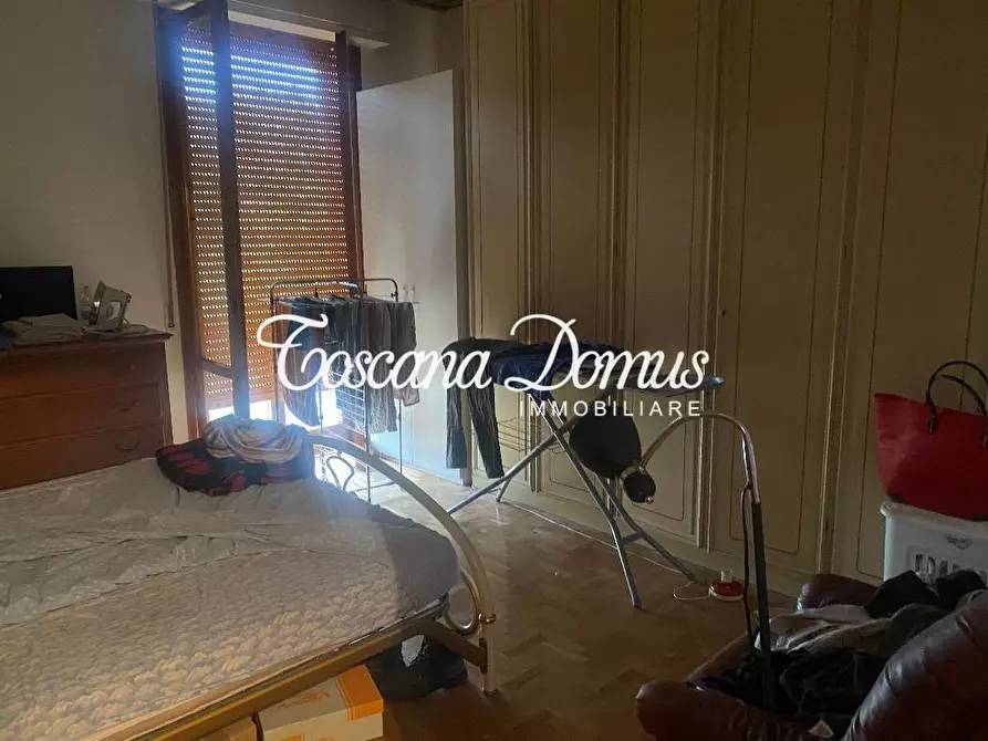 Immagine 2 di Appartamento in vendita  a Siena