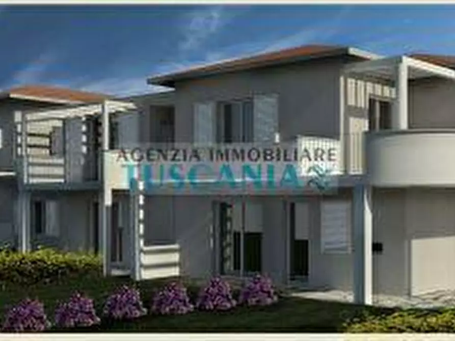 Immagine 1 di Appartamento in vendita  a Cecina