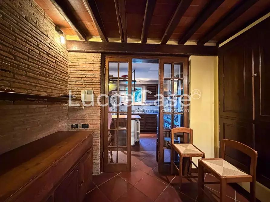 Immagine 34 di Villa in vendita  a Capannori