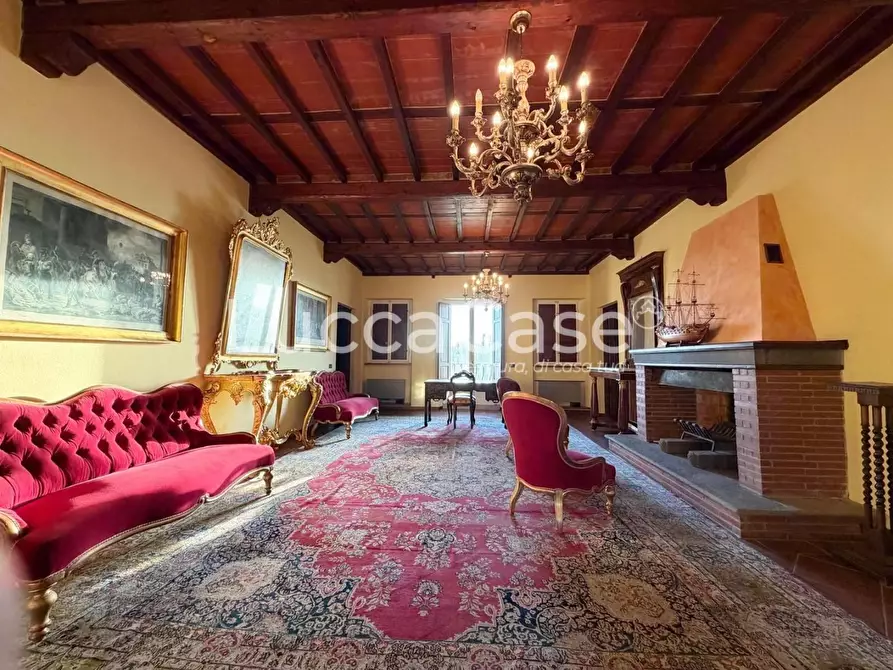 Immagine 15 di Villa in vendita  a Capannori
