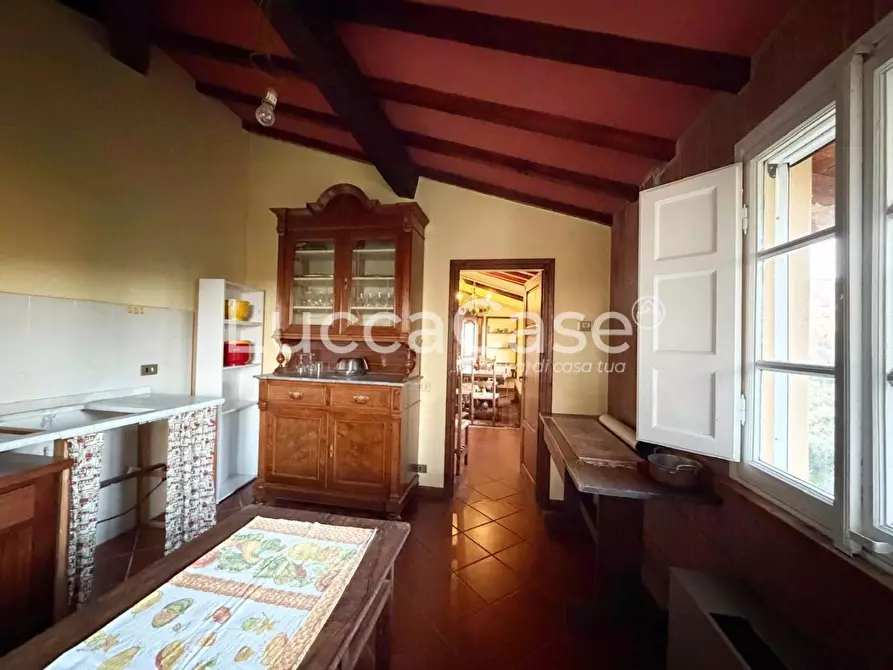 Immagine 62 di Villa in vendita  a Capannori