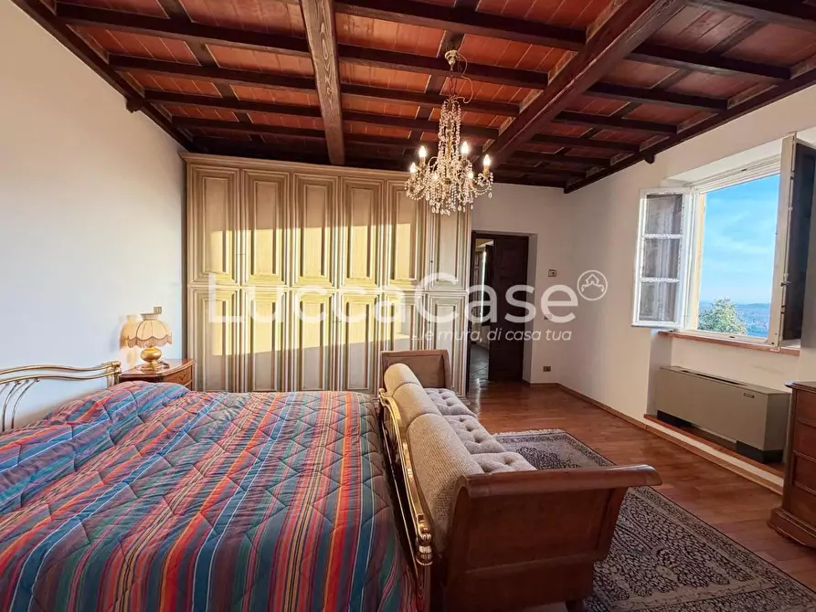 Immagine 64 di Villa in vendita  a Capannori