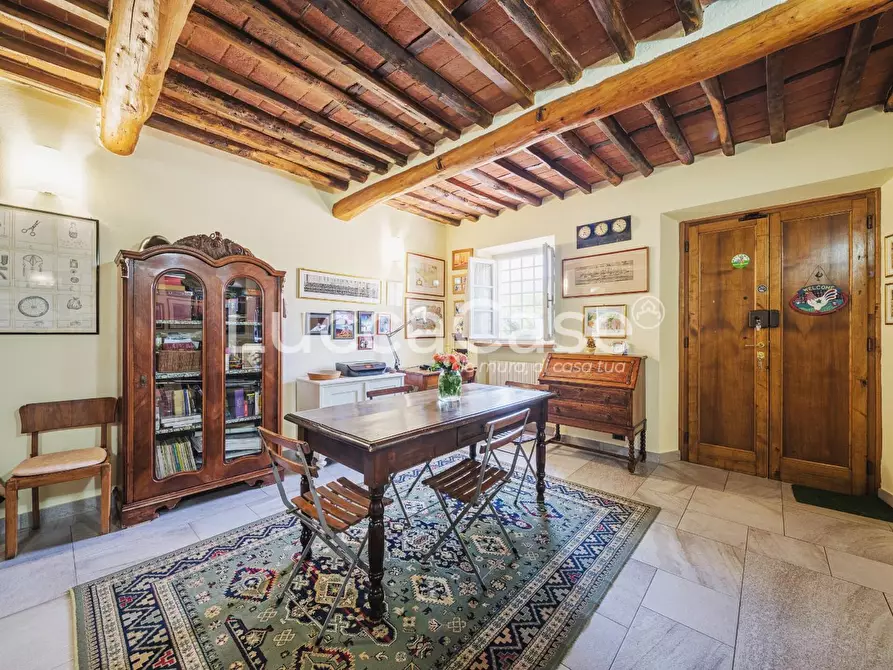 Immagine 43 di Casa colonica in vendita  a Capannori