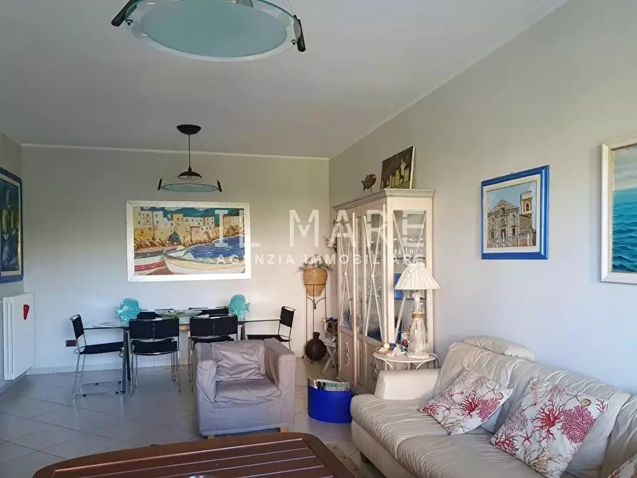 Immagine 4 di Appartamento in vendita  a Massa