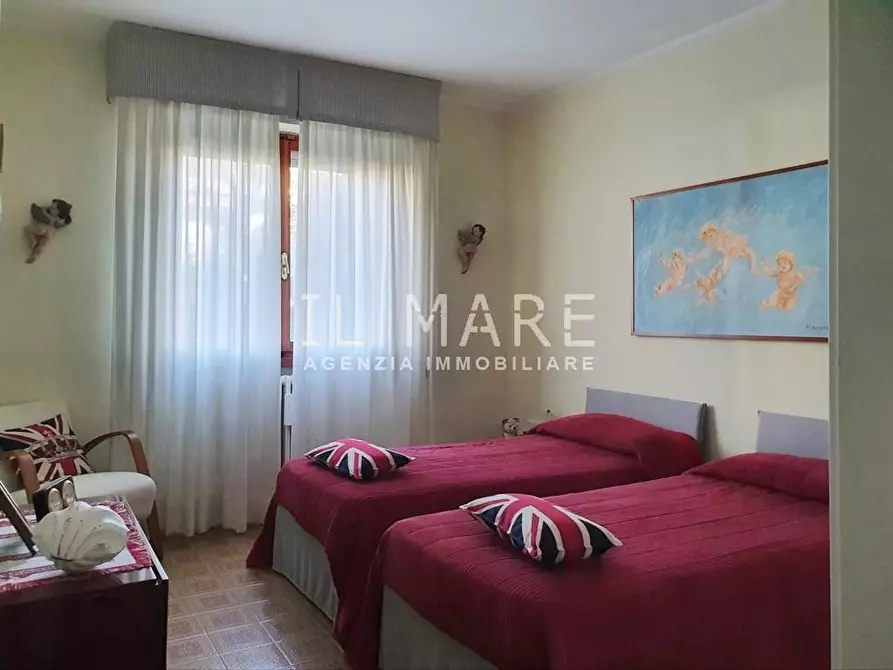 Immagine 14 di Appartamento in vendita  a Massa