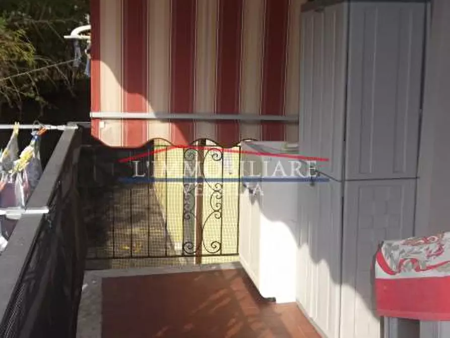 Immagine 11 di Appartamento in vendita  a Carrara